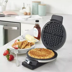 Cuisinart® Classic Waffle Maker 7 Cuisinart® Classic Waffle Maker -Zojirushi Sales Store 1784981 ALT2