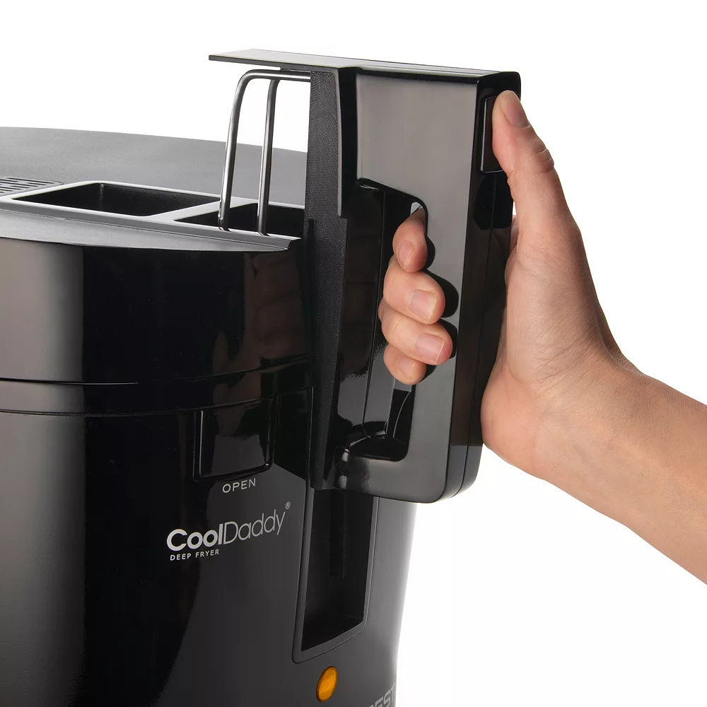 Presto CoolDaddy Cool-Touch Deep Fryer 6 Presto CoolDaddy Cool-Touch Deep Fryer - Image 4