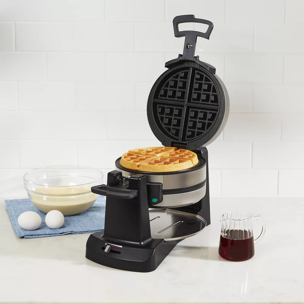 Cuisinart® Double-Flip Belgian Waffle Maker 5 Cuisinart® Double-Flip Belgian Waffle Maker - Image 3