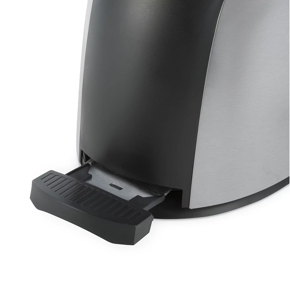 Oster® 2-Slice Toaster 5 Oster® 2-Slice Toaster - Image 3