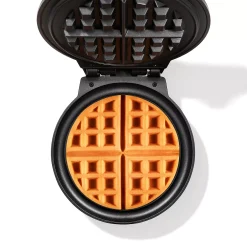 Chefman Anti-Overflow Belgian Waffle Maker 10 Chefman Anti-Overflow Belgian Waffle Maker -Zojirushi Sales Store 6176572 ALT3